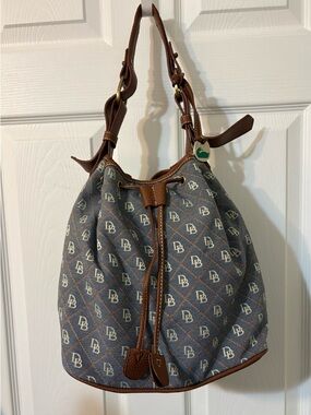 DOONEY & BOURKE, Blue Monogram Drawstring Shoulder Bag with Brown Trim